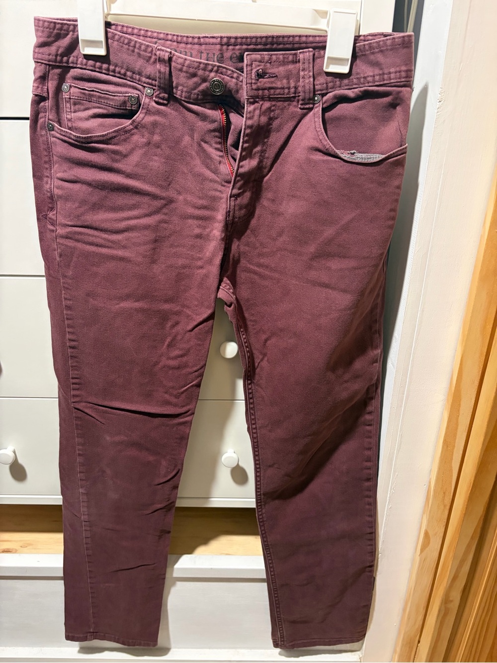 Men’s Prana Slim Straight Wine-Colored Pants